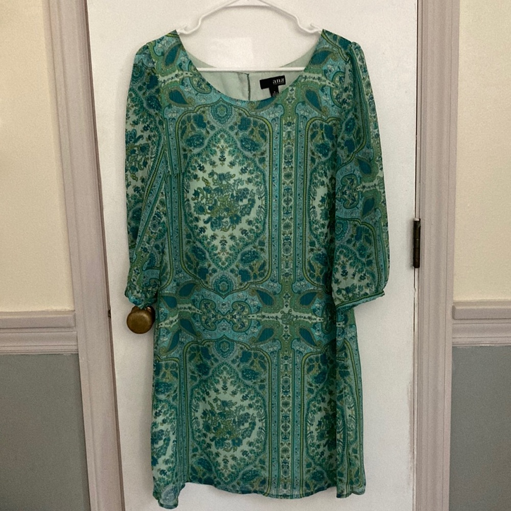 a.n.a. Dress paisley green.  Missing button on right sleeve